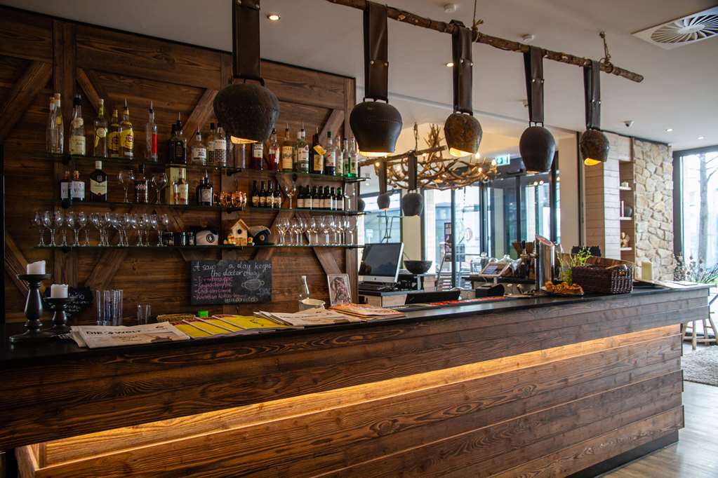 Alpine Bar / Cocoon Hauptbahnhof