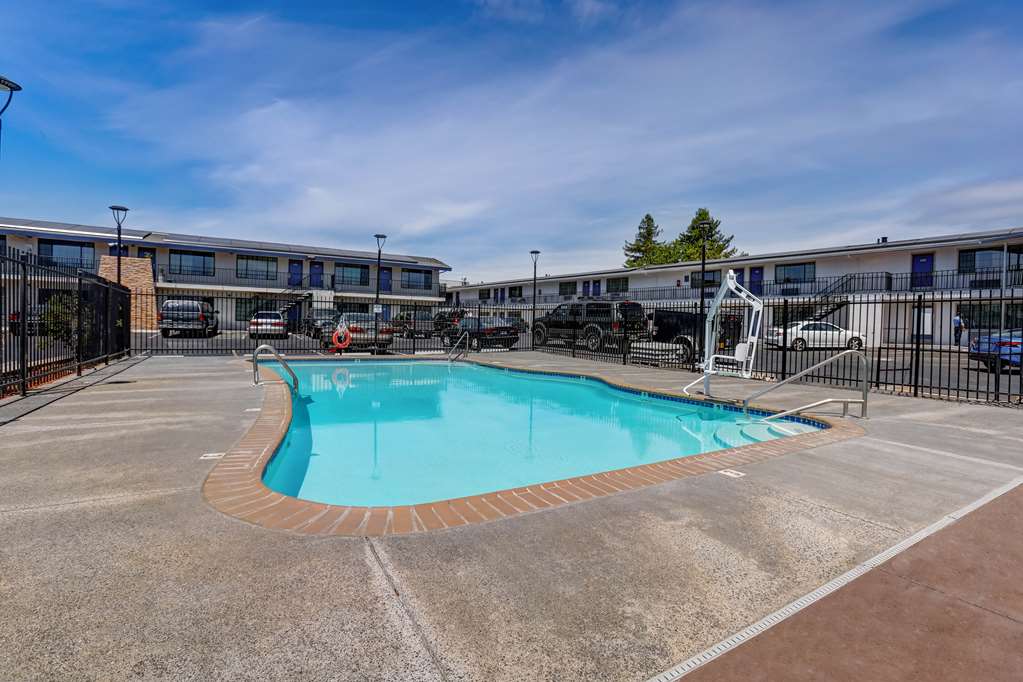 Motel 6 Ukiah CA North - photo 3