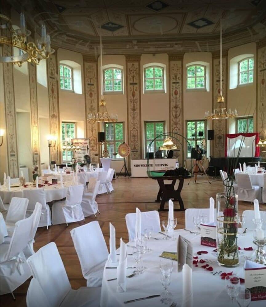 Indoor wedding