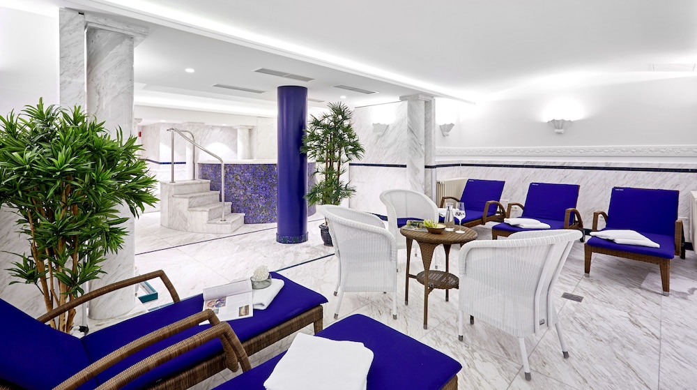 Spa reception