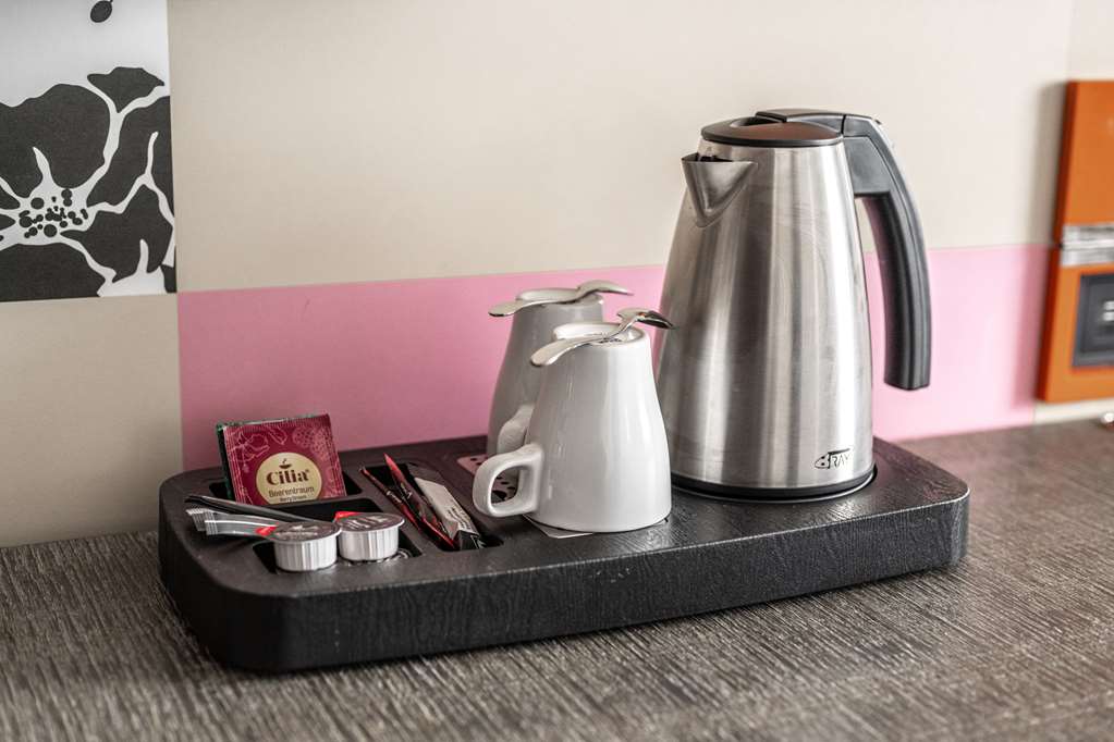 EIS Amenities dpi