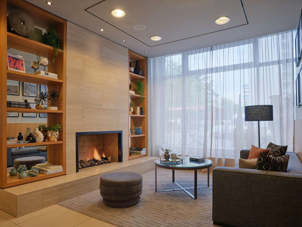 adina hotel berlin checkpoint charlie lounge
