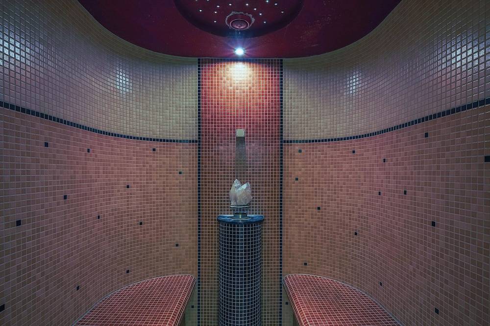 Steam room