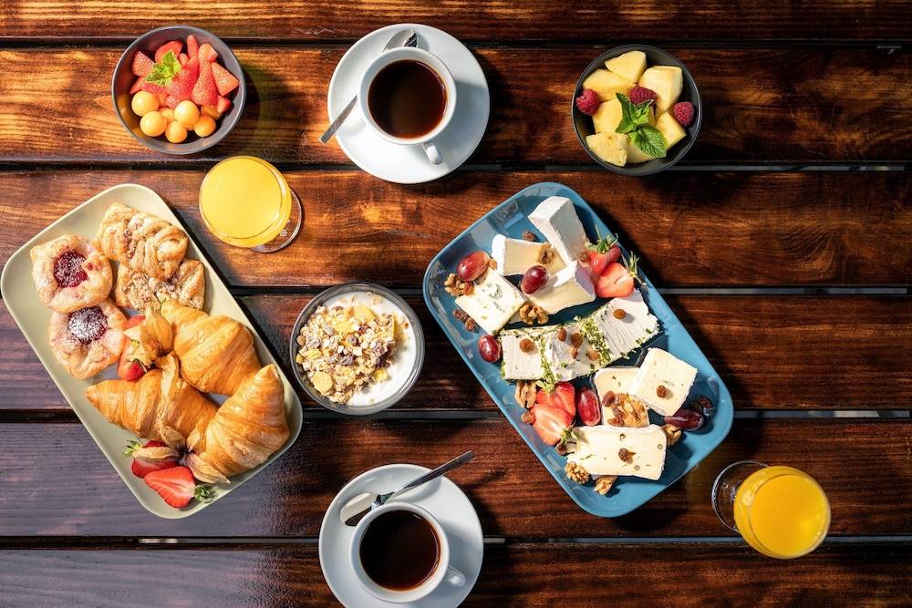 Breakfast meal