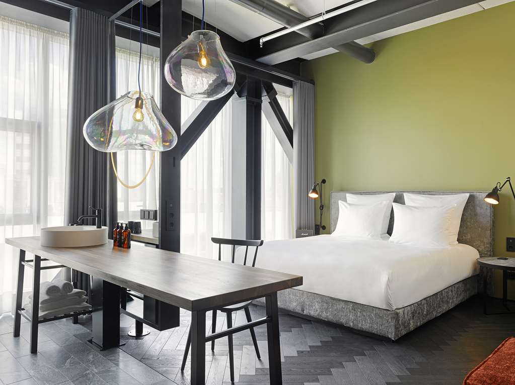 east Hotel Loft