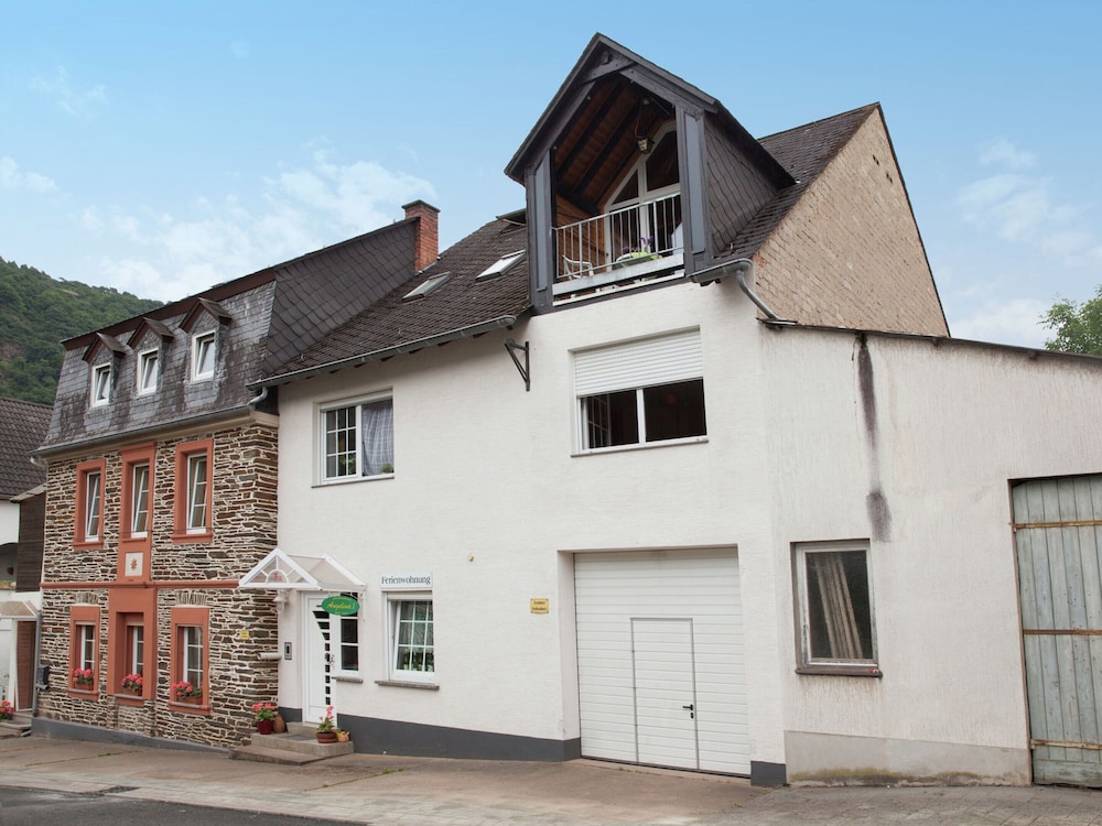 Apartment in Traben trarbach With Balcony