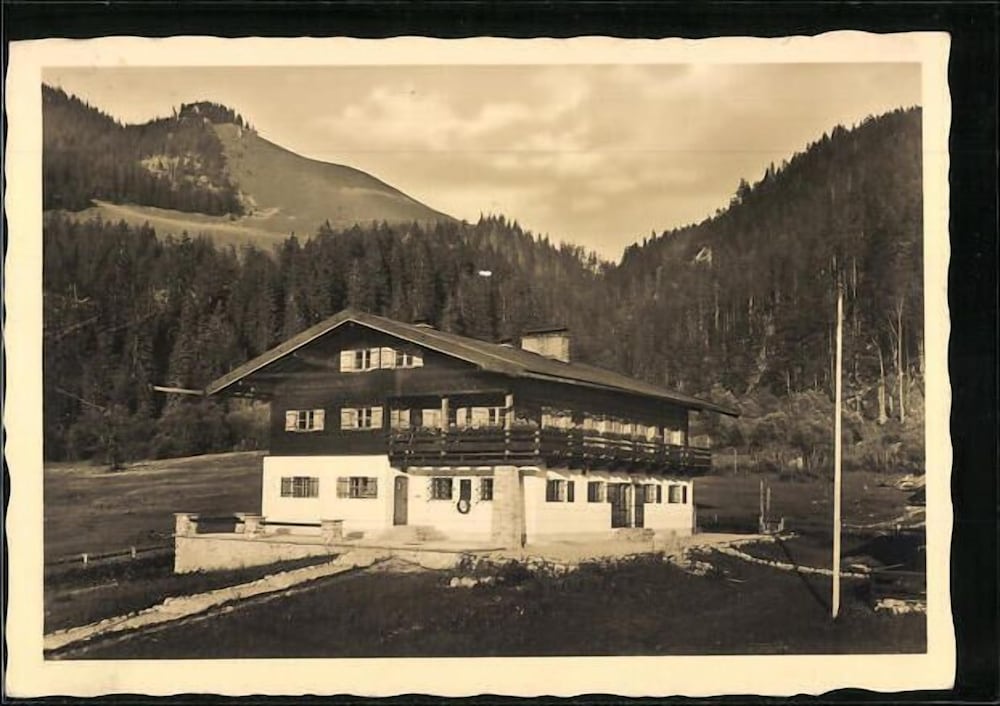 Primary image