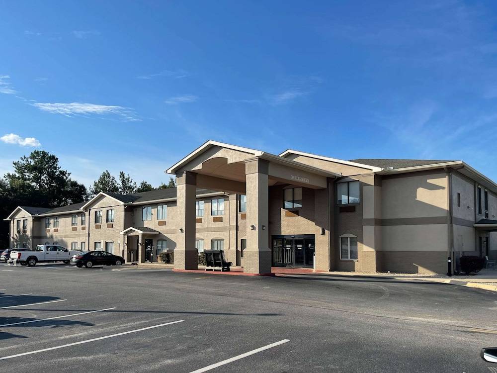 Country Inn & Suites by Radisson Midway Tallahassee West - featured photo