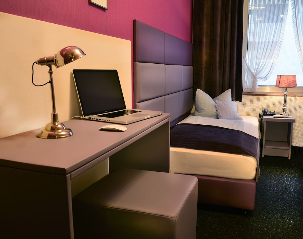 In-room business center