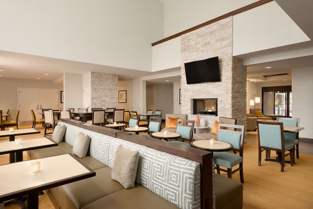 Homewood Suites by Hilton Jacksonville Deerwood Park - photo 3