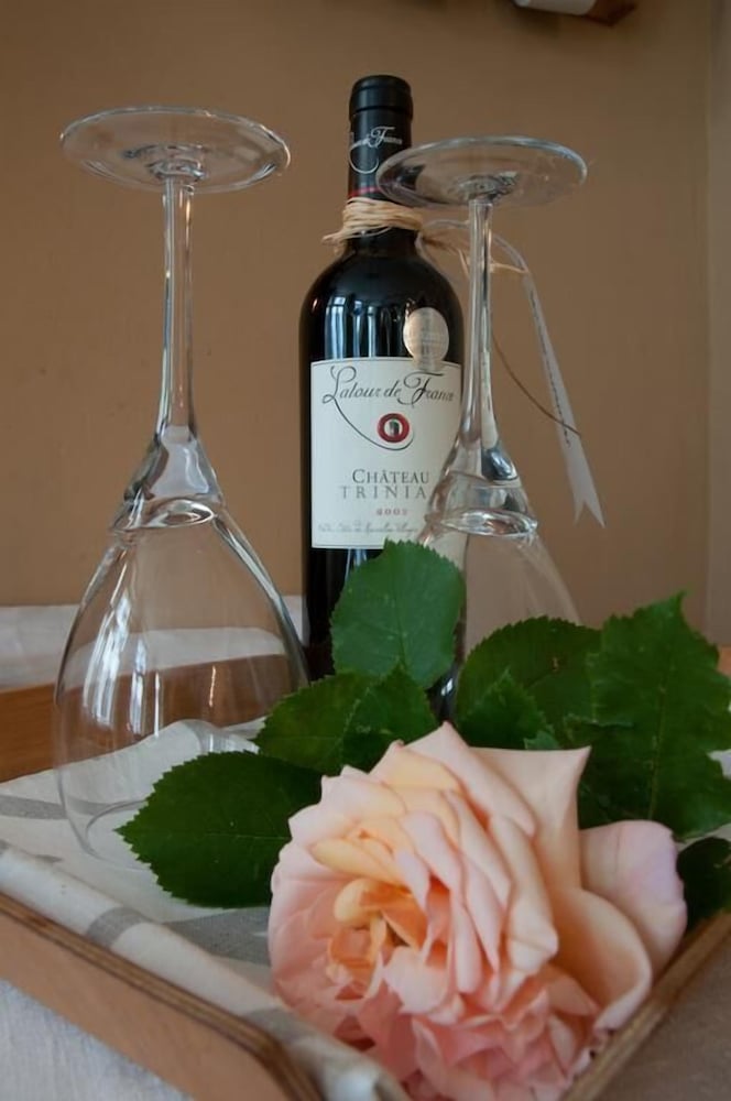 Room amenity