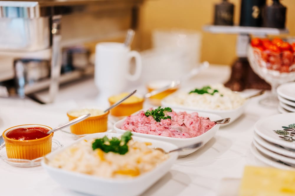 Breakfast buffet