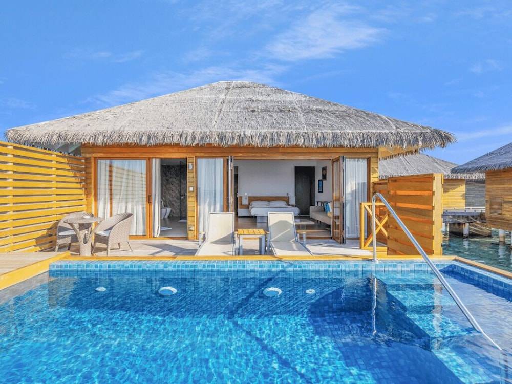 Private pool