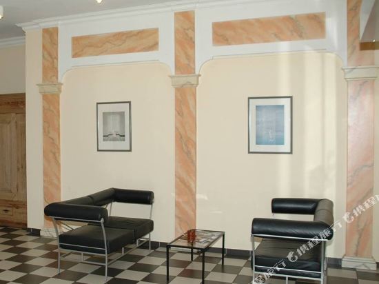 Hotel Interior/Public Areas