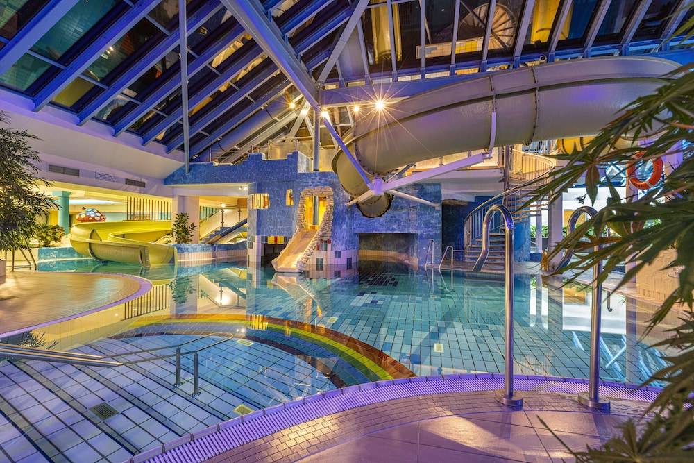 Aqua center