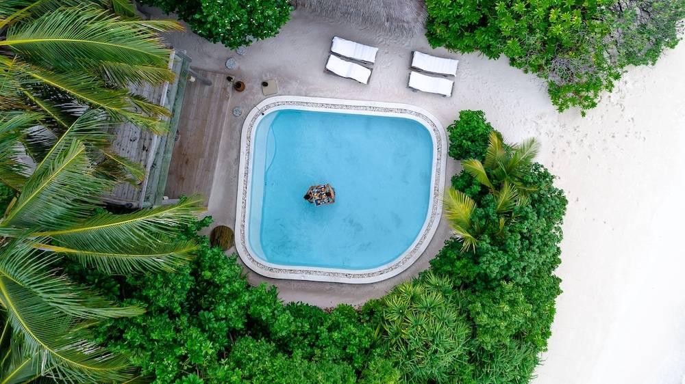 Private pool