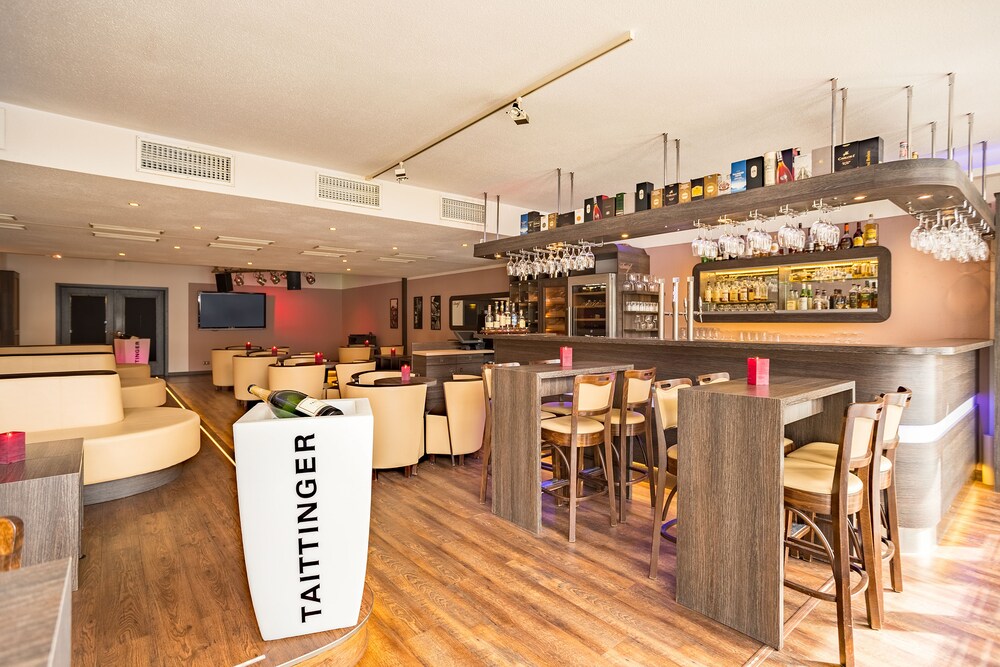 Sports Bar