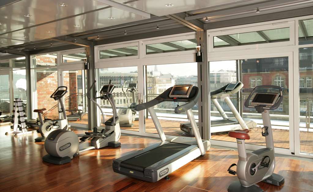 Health club / fitness center / gym