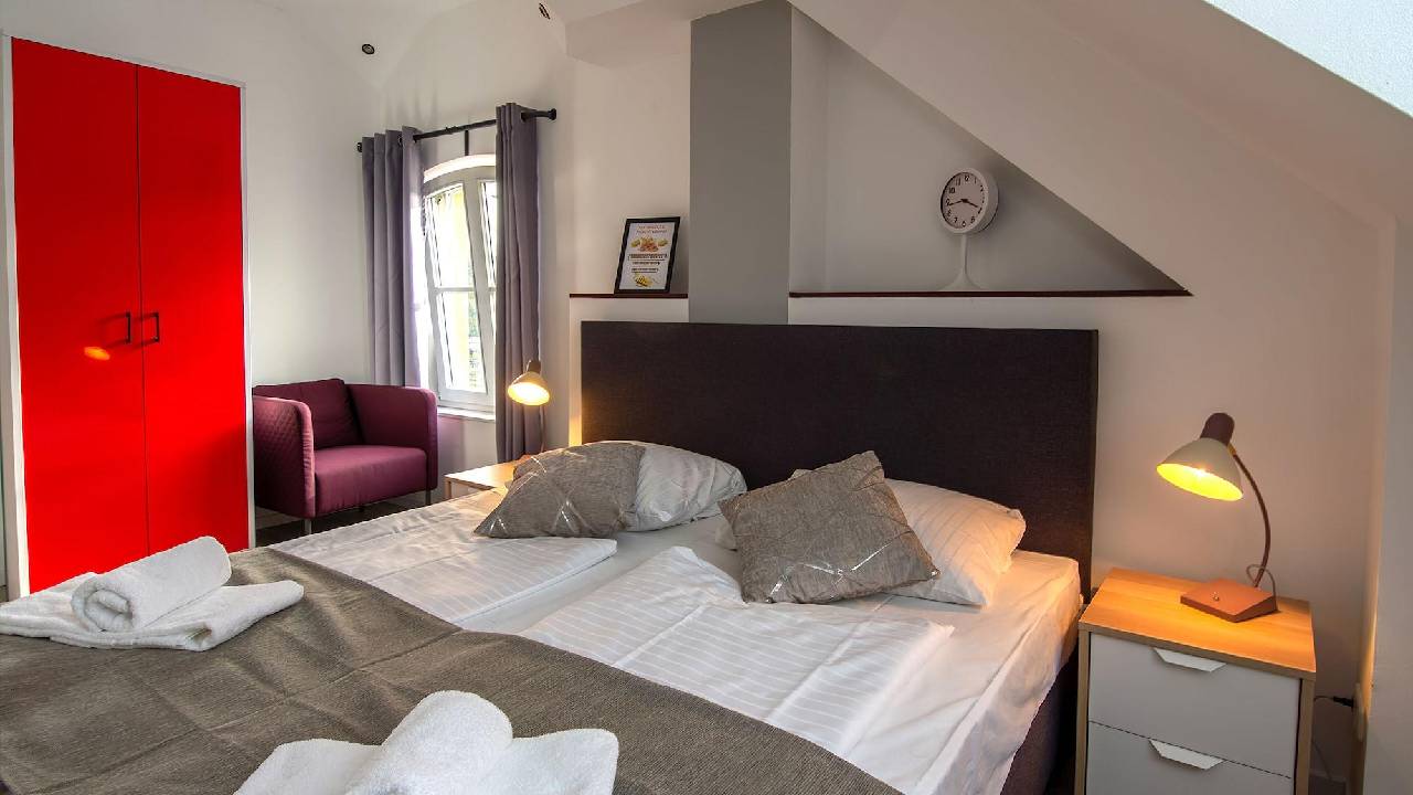 Guest room
