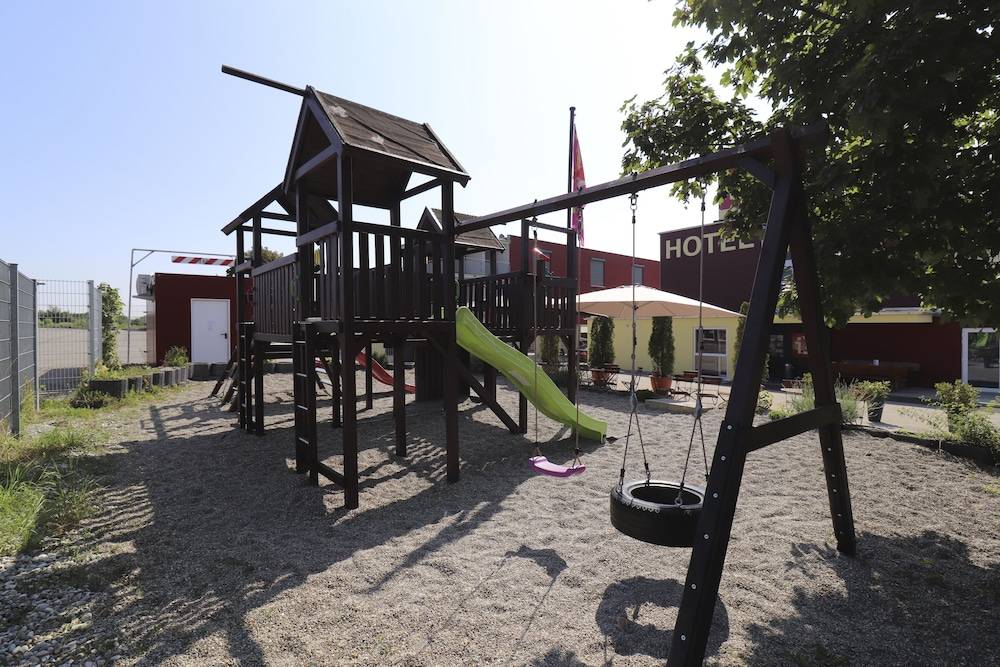 Children's play area - outdoor