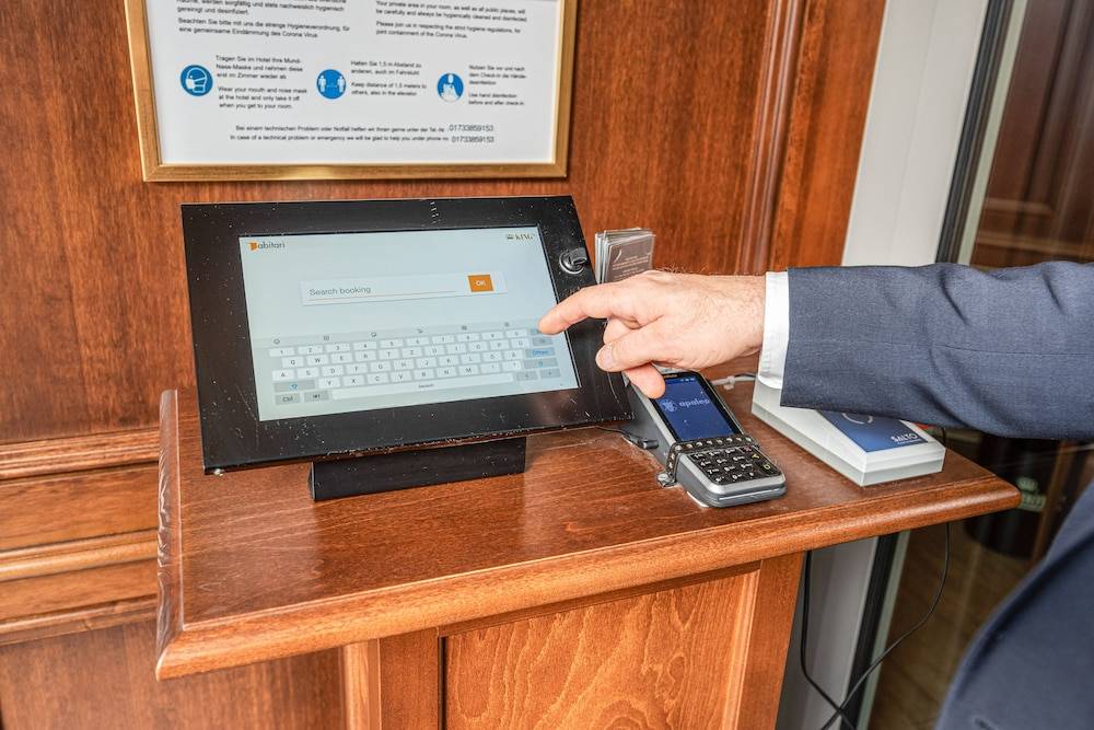 Check-in/check-out kiosk
