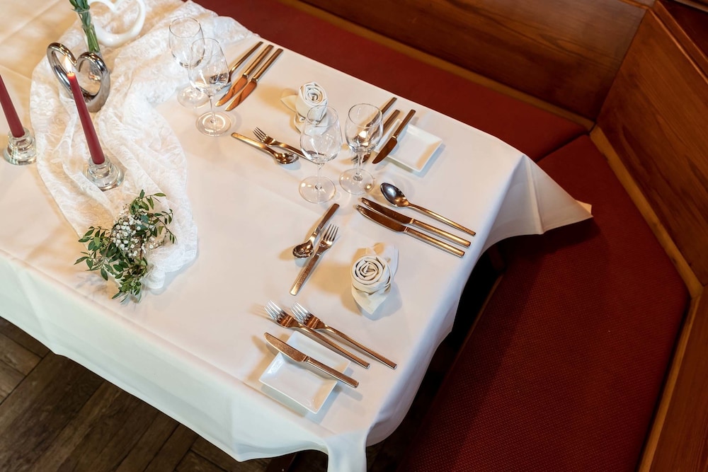 Couples dining