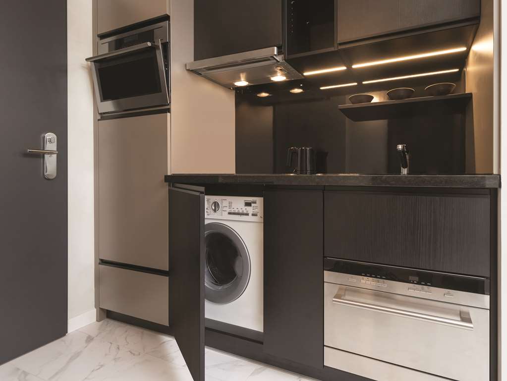 adina apartment hotel frankfurt one bedroom apartment kitchenette