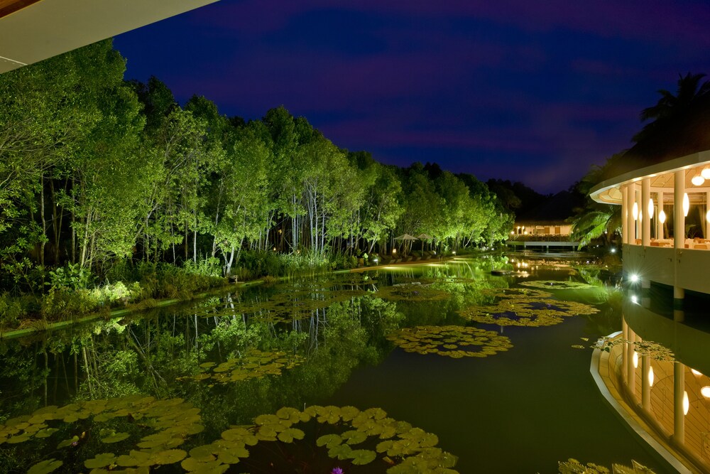 Lake View