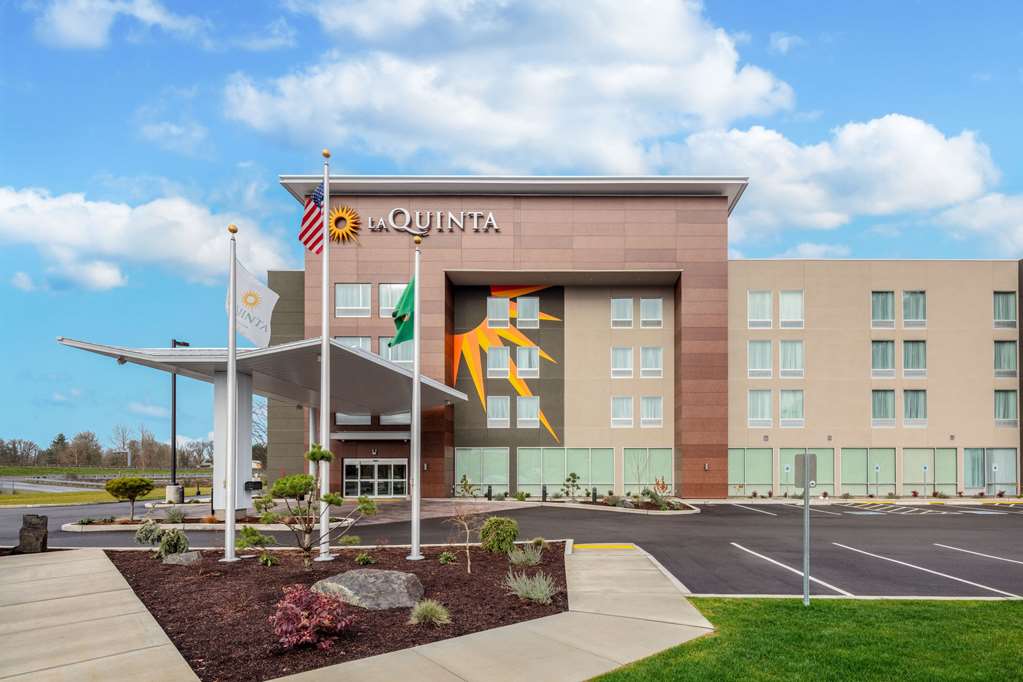La Quinta Inn & Suites by Wyndham Centralia - photo 5