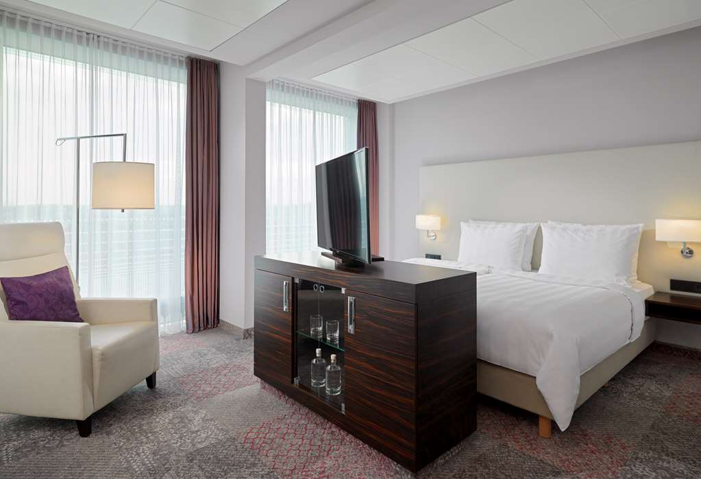 Junior Suite bedroom