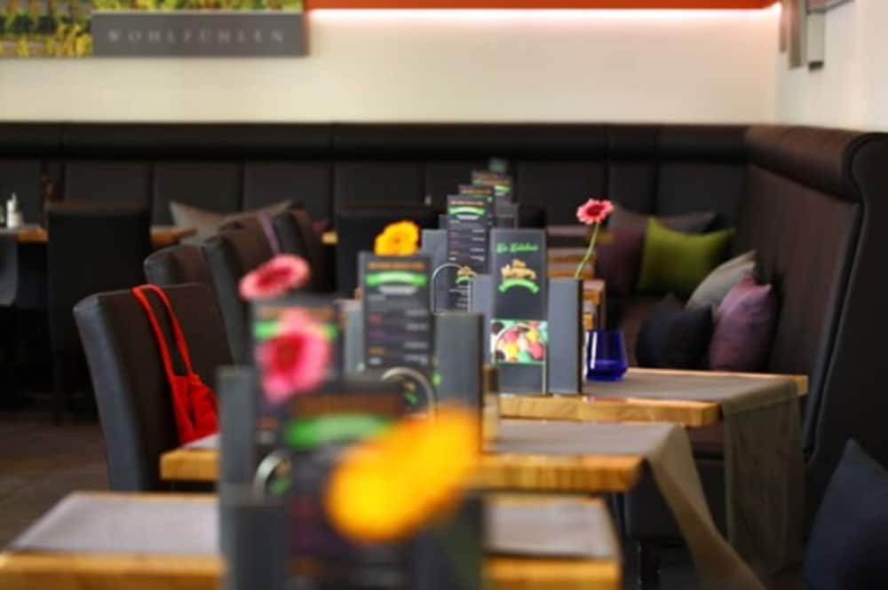 Cafe