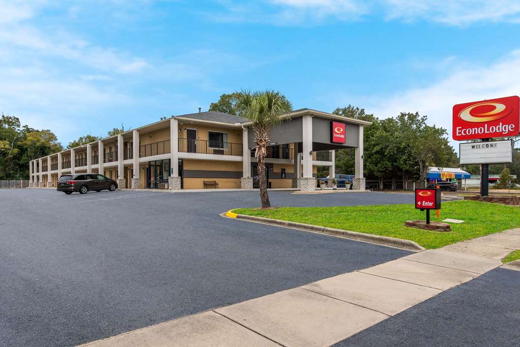 Econo Lodge Cheraw Market Street - photo 2
