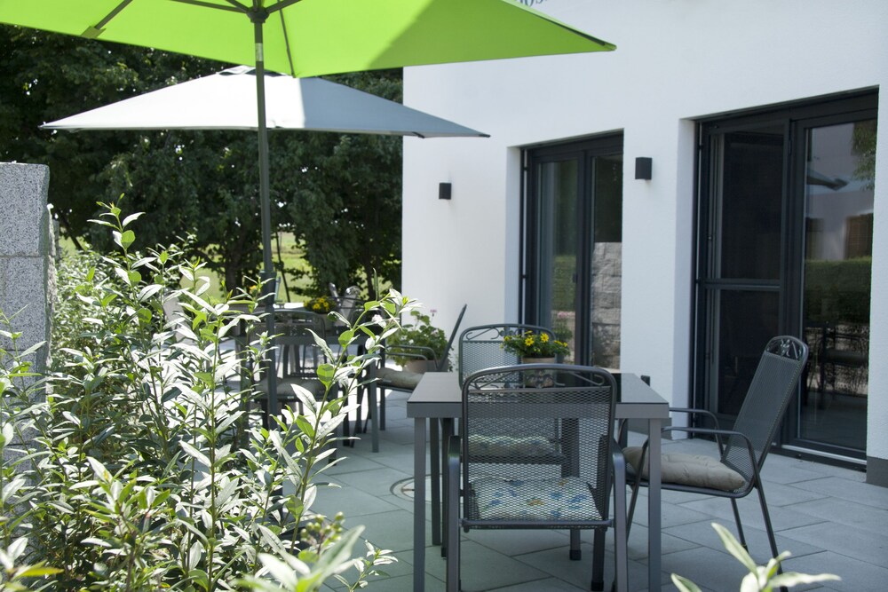 Sundeck