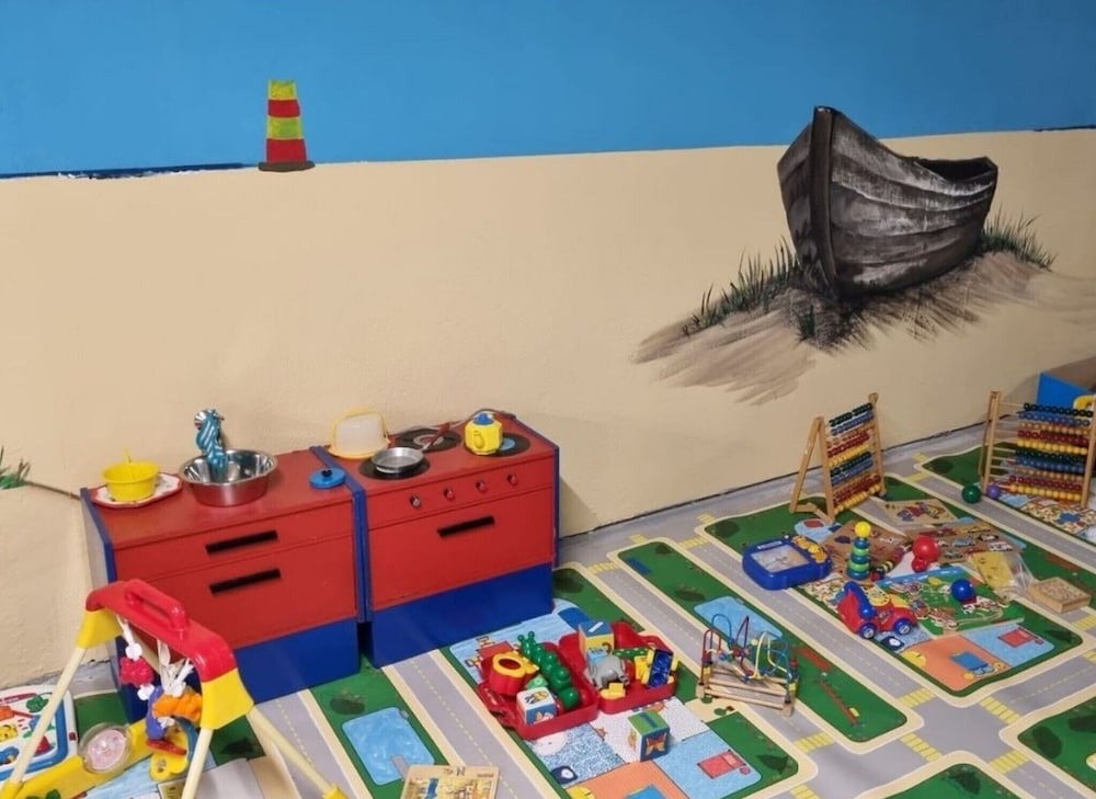 Children's play area - outdoor