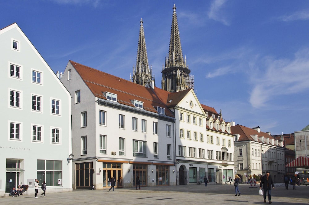 Regensburg Apart