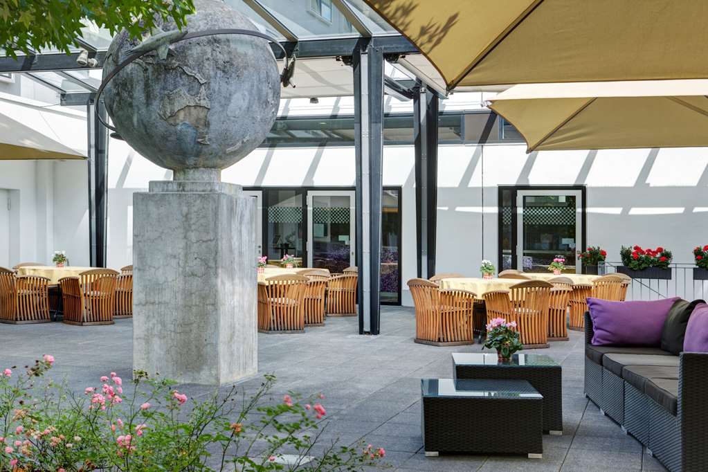 IntercityHotel Frankfurt Airport, Germany, restaurant