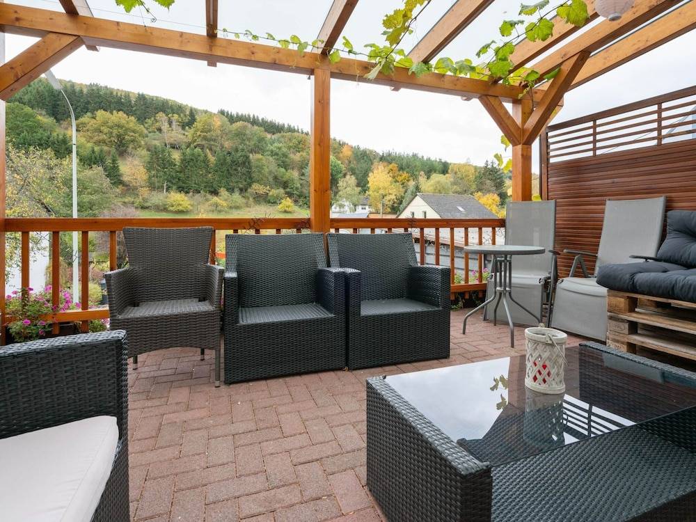Stylish Apartment in Merschbach near Forest