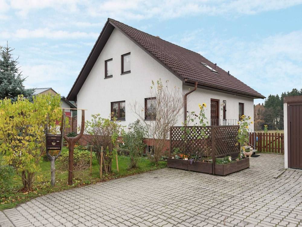 Apartment in Plauen Near Vogtland Arena