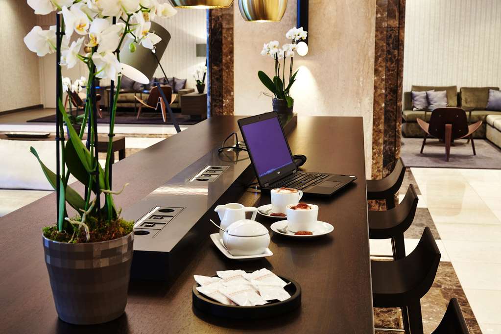 Steigenberger Hotel Koeln, Cologne, Germany - Business area