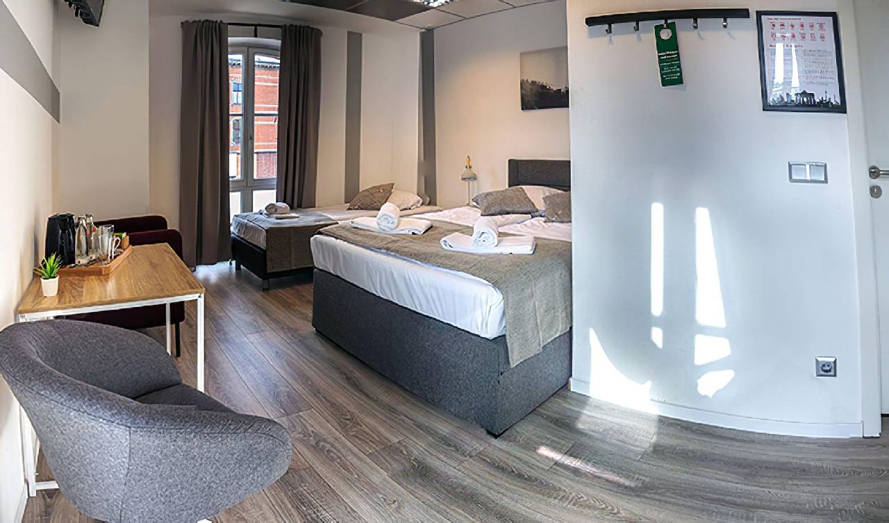 Guest room