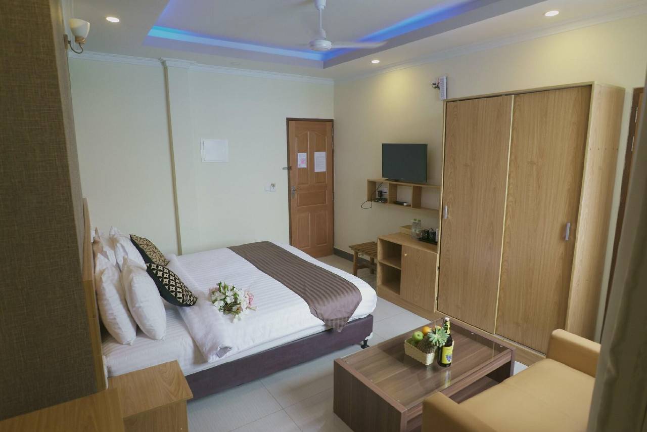 Guest room