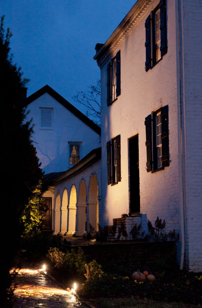 Inn At Meander Plantation - photo 3