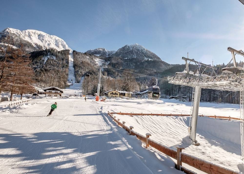 Skiing