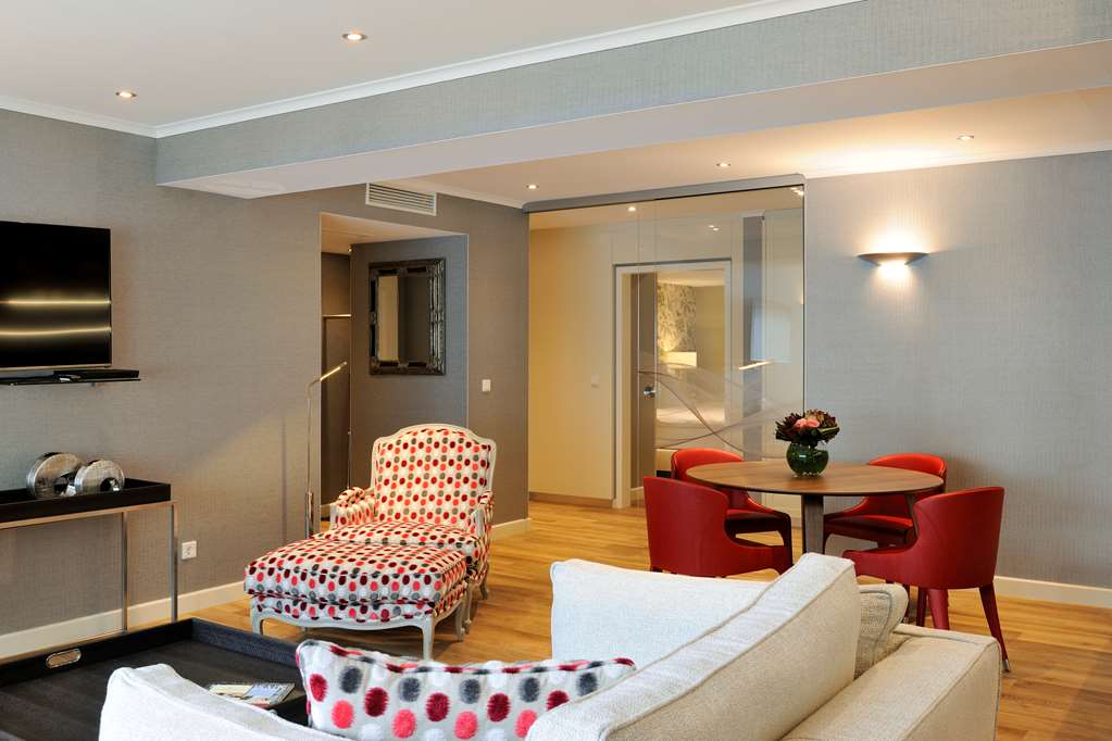 Guest room
