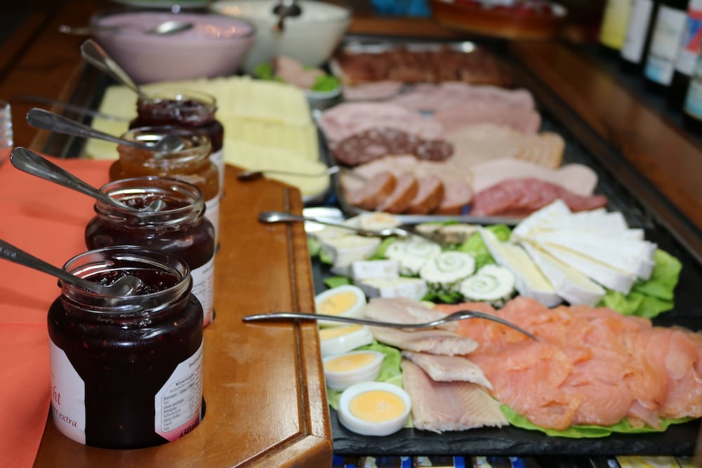 Breakfast buffet