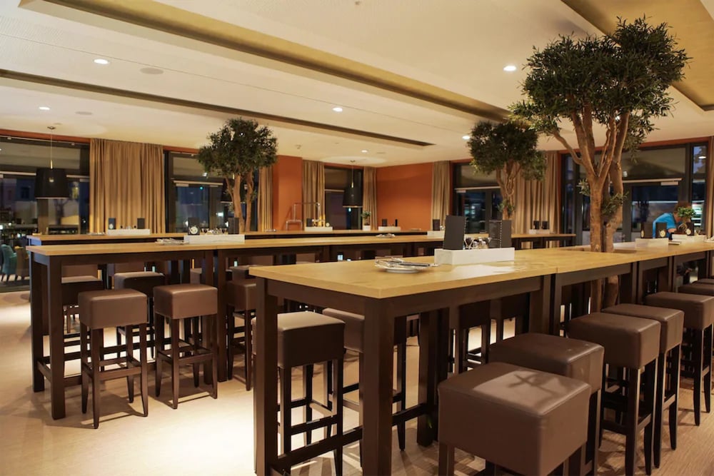 Food court