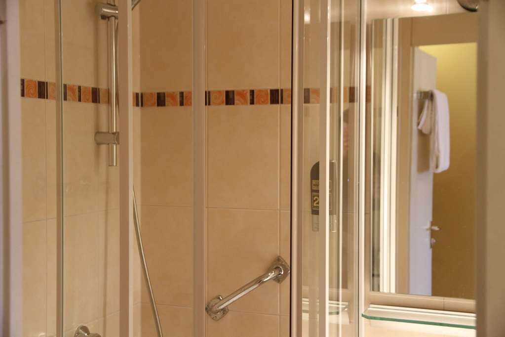 Bathroom TOP Hotel Amberger Wuerzburg