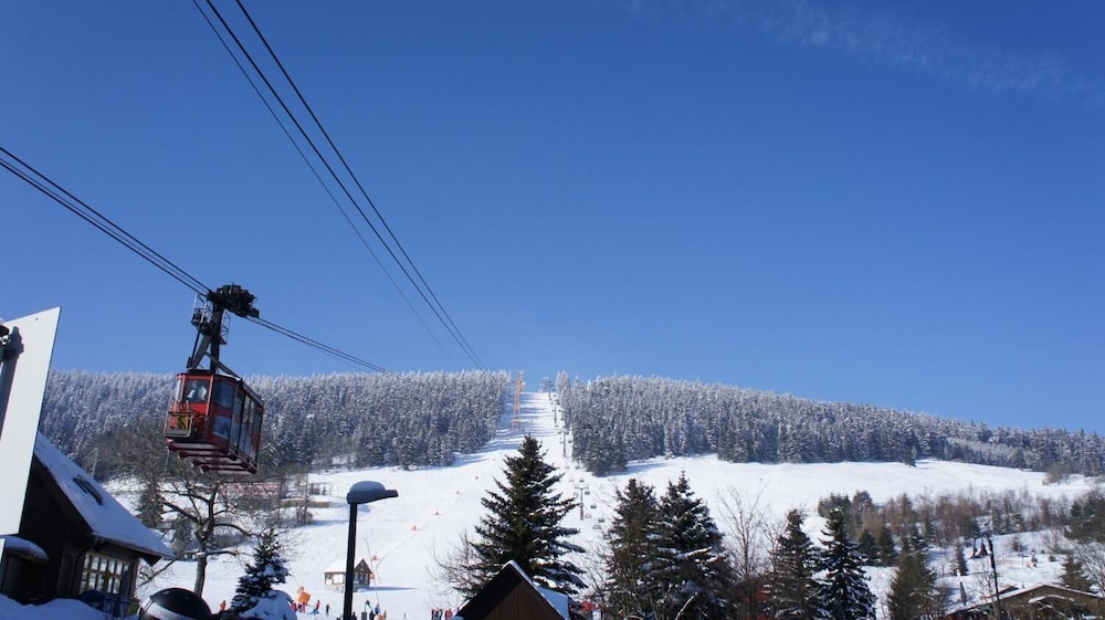 Snow and ski sports