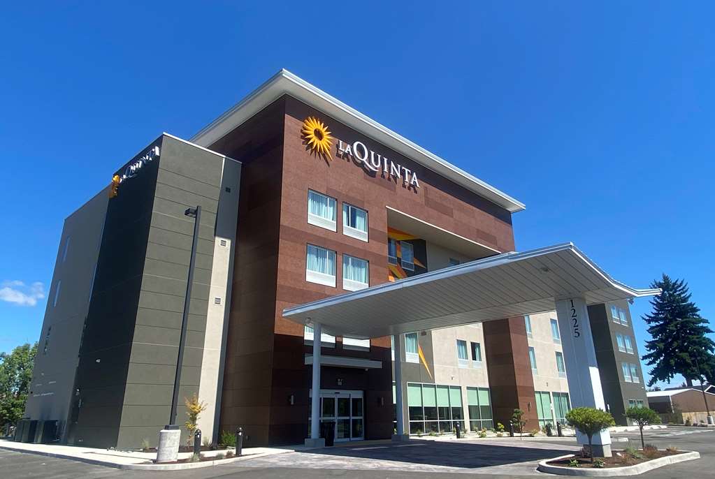La Quinta Inn & Suites by Wyndham Centralia - photo 4