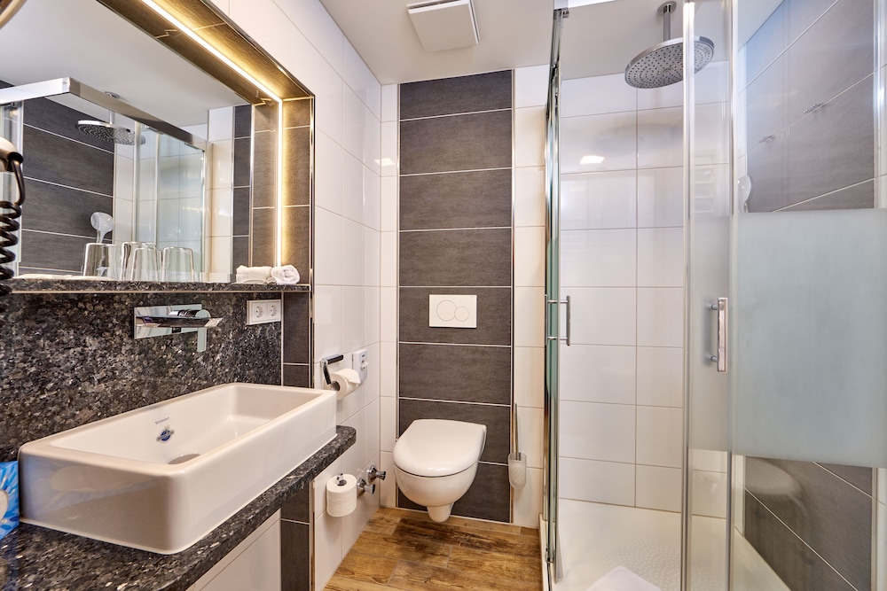 Bathroom amenities